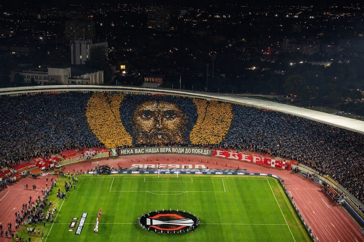 Estrella Roja, UEFA, Jesucristo, Sanción, Europa League, Serbia, Multa, Fútbol Internacional, Telón, Trapo, 1000 Caracteres