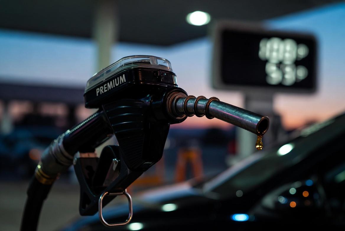 Combustibles: Cae la venta total en marzo pero el segmento Premium resiste