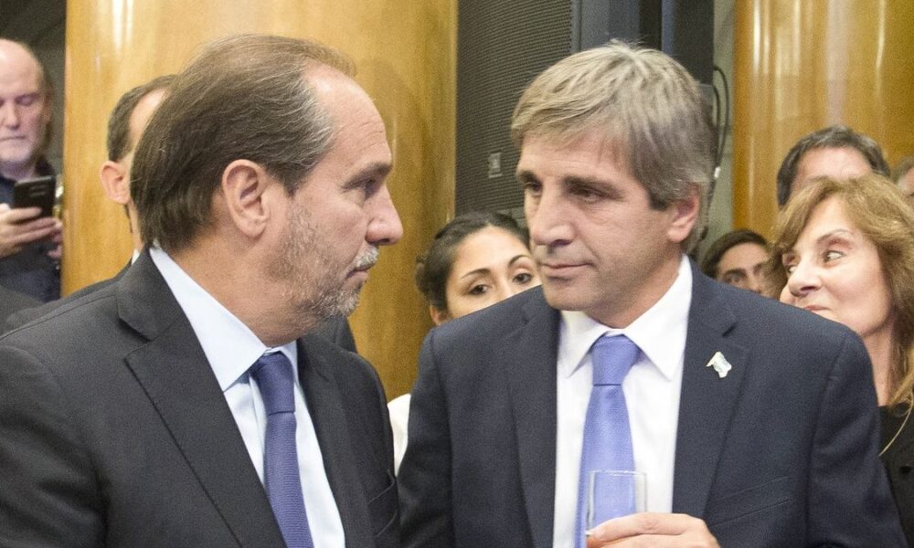 El Grupo Mirgor de Nicolás Caputo acordó con SMATA el primer banco de horas tras la reforma laboral. Detalles del convenio en Garín, Baradero y Zárate.
