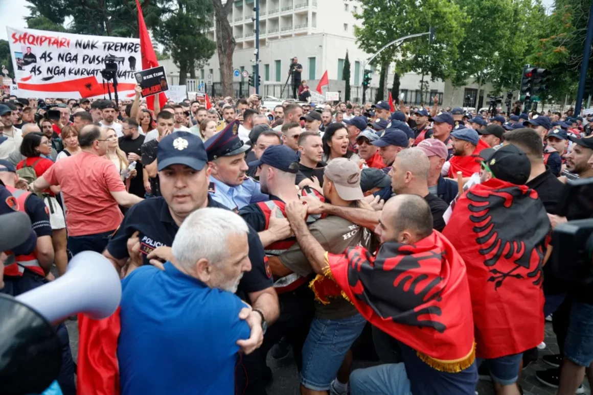 Megaproyectos Jared Kushner, Ivanka Trump Albania, laguna Vjosa-Narta, protestas en Albania 2026, Edi Rama corrupción.