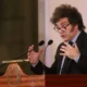 El empresario textil José Alberto Berardi ratificó sus críticas tras el tenso cruce con el Presidente en el aniversario de la Bolsa de Comercio.