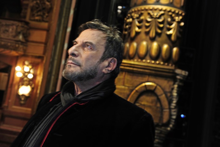 Eugenio Zanetti en el Teatro Colón, donde preparaba su última puesta