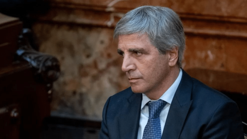 riesgo país en Argentina Caputo