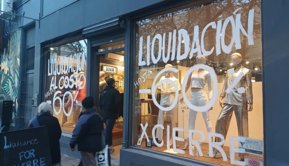 cierre de comercios en La Plata