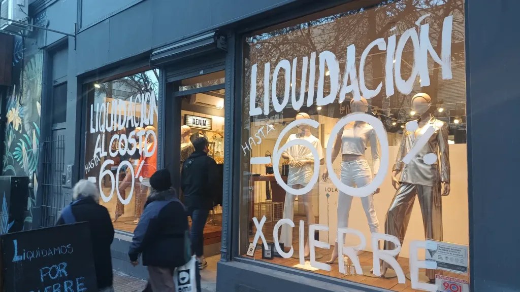 cierre de comercios en La Plata