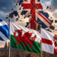 Banderas de Escocia, Gales e Irlanda del Norte junto al Big Ben y la bandera del Reino Unido