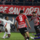 Jugador de Corinthians define ante la defensa de Estudiantes