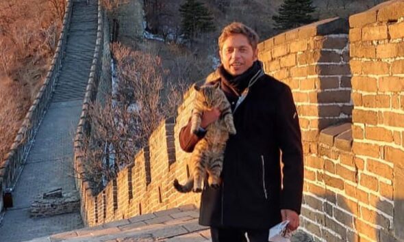 Axel Kicillof, foto de archivo, en la Gran Muralla China