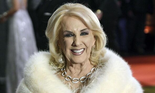 Mirtha Legrand sonriente, imagen de archivo, sobre cómo sigue su salud