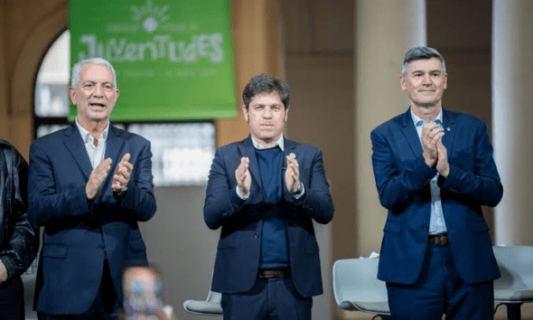 Kicillof, Passerini y Alak aplauden en el cierre del Congreso de Juventudes en La Plata
