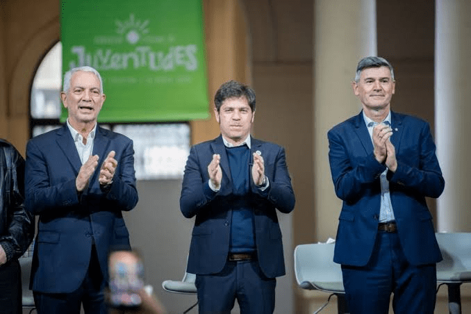 Kicillof, Passerini y Alak aplauden en el cierre del Congreso de Juventudes en La Plata