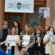 Autoridades de la UNLP con los diplomas del Honoris Causa a la Noche de los Lápices