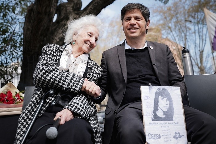 Axel Kicillof y Estela de Carlotto en el homenaje a la Noche de los Lápices en La Plata