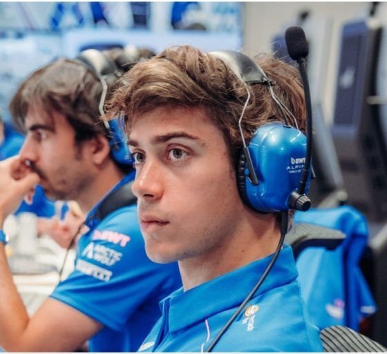 Franco Colapinto en el box de Alpine durante el Gran Premio de México