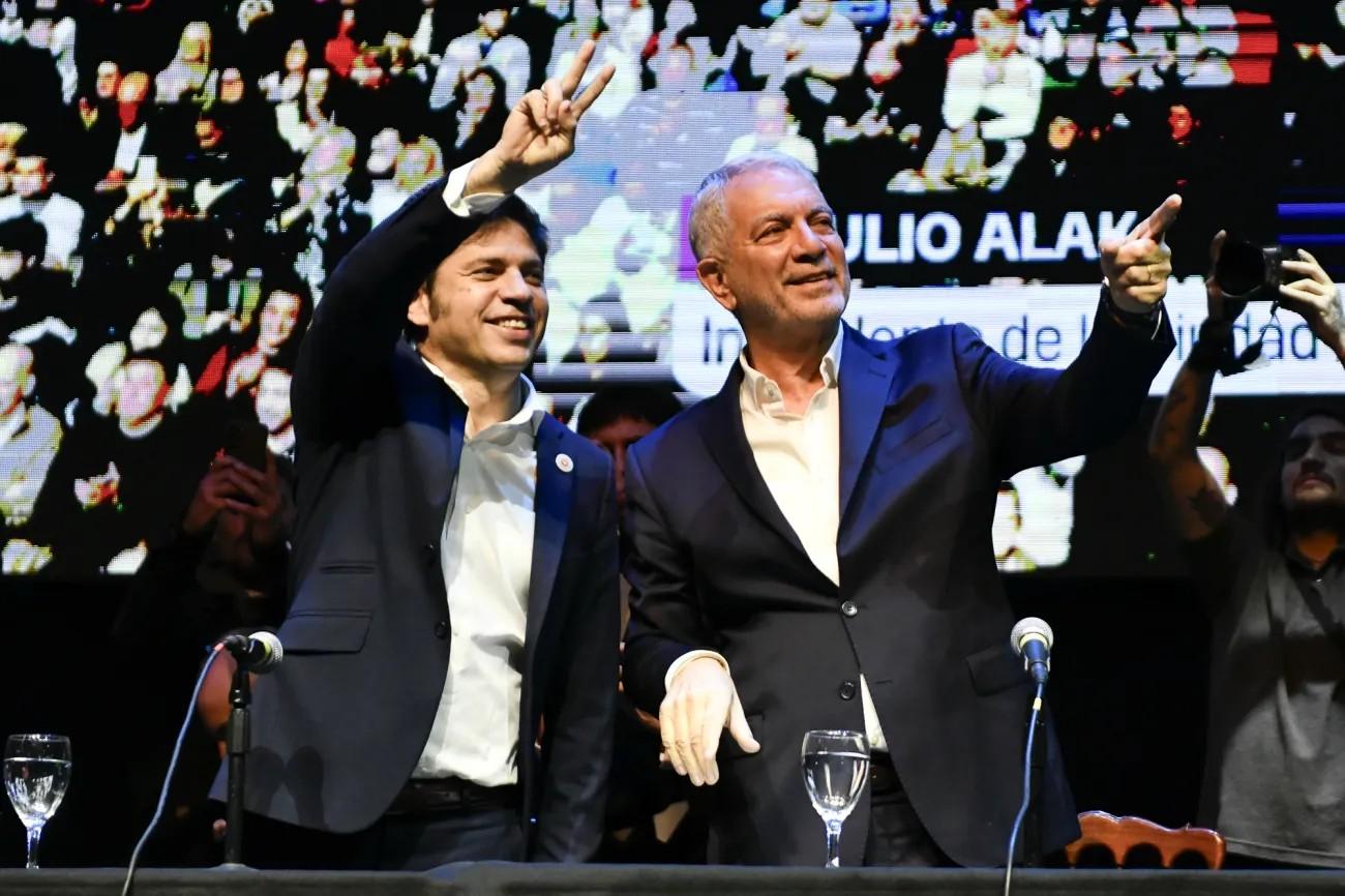 Interna peronista en La Plata: Axel Kicillof y Julio Alak en un acto