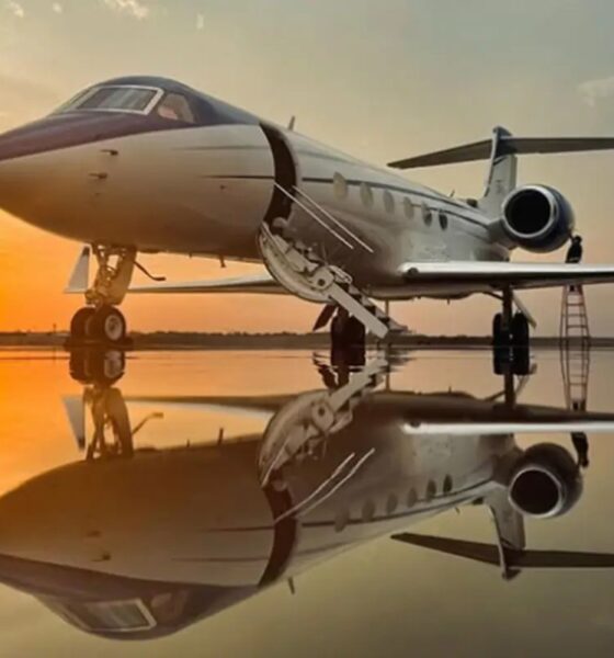 Avión privado de Baires Fly, la empresa vinculada a la causa ANDIS que sacó del país a Flávio Bolsonaro