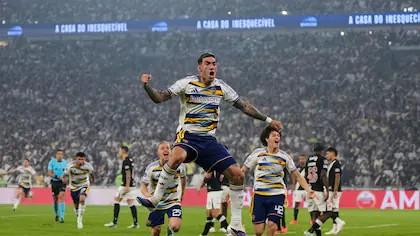 Jugadores de Boca festejan la clasificación a la final de la Sudamericana