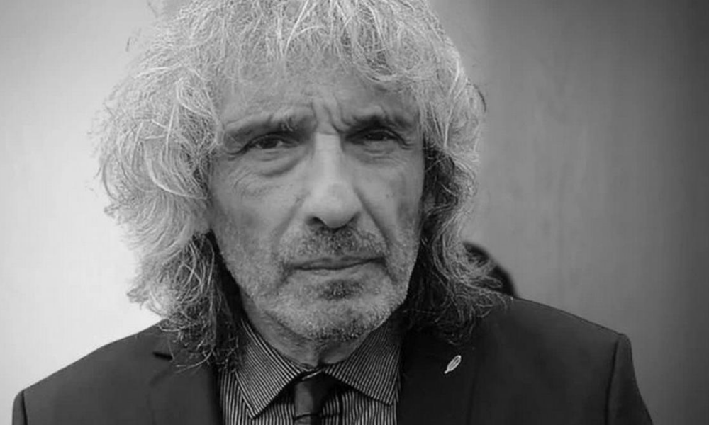 Retrato en blanco y negro del músico Ricardo Soulé, fundador de Vox Dei