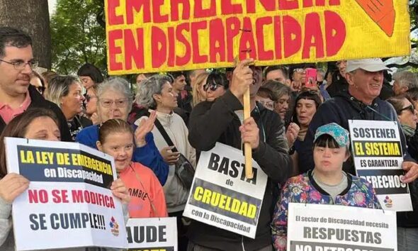 Marcha por la ley de emergencia en discapacidad