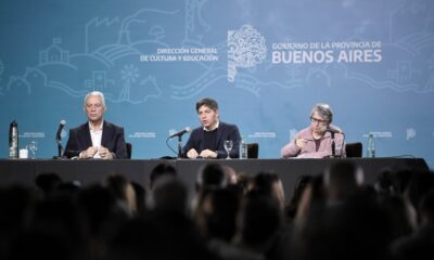 Kicillof en el acto por los 150 años de la educación bonaerense